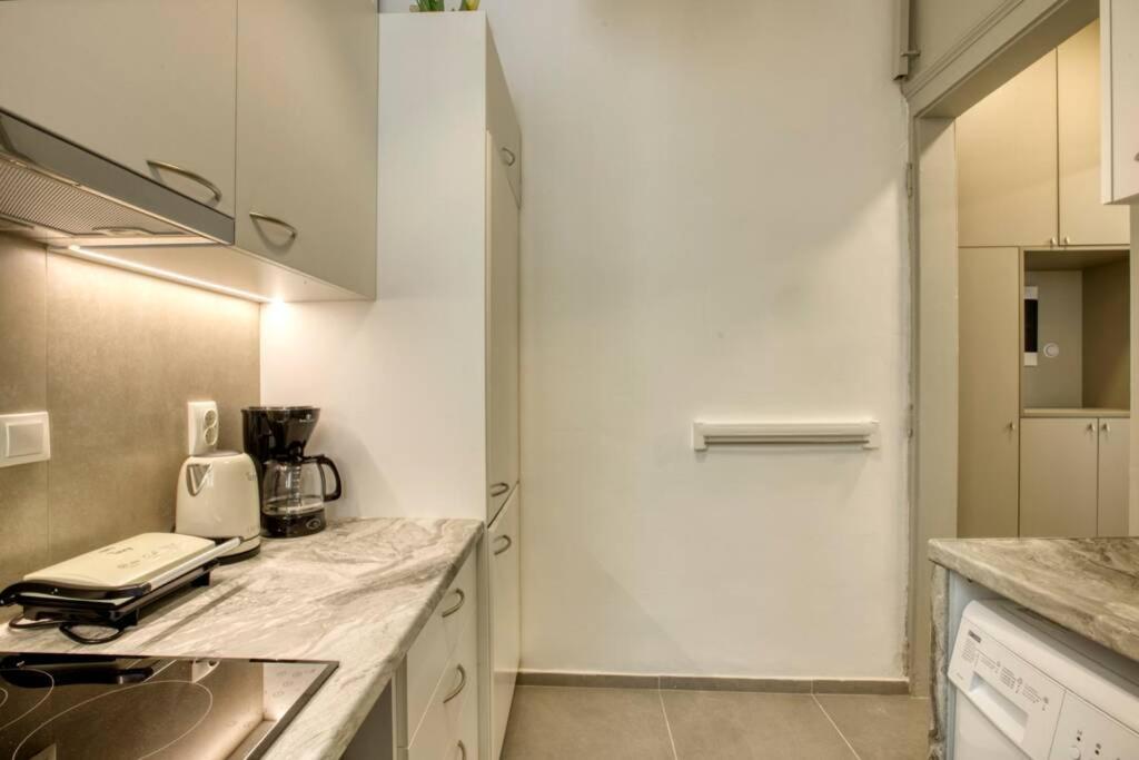 Plaka Filotheis House A Apartment เอเธนส์ ภายนอก รูปภาพ