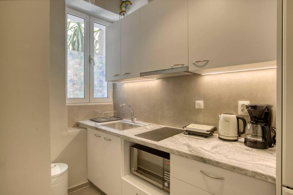 Plaka Filotheis House A Apartment เอเธนส์ ภายนอก รูปภาพ